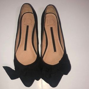 New Direction Size 7 black flats